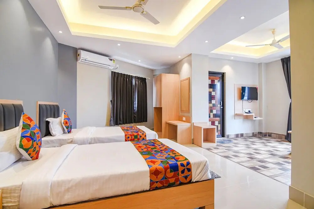 Ховрах: Fabhotel Jp