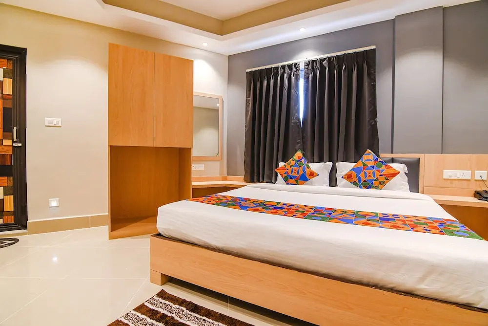 Ховрах: Fabhotel Jp
