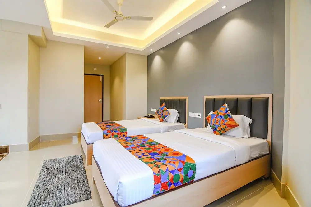 Ховрах: Fabhotel Jp