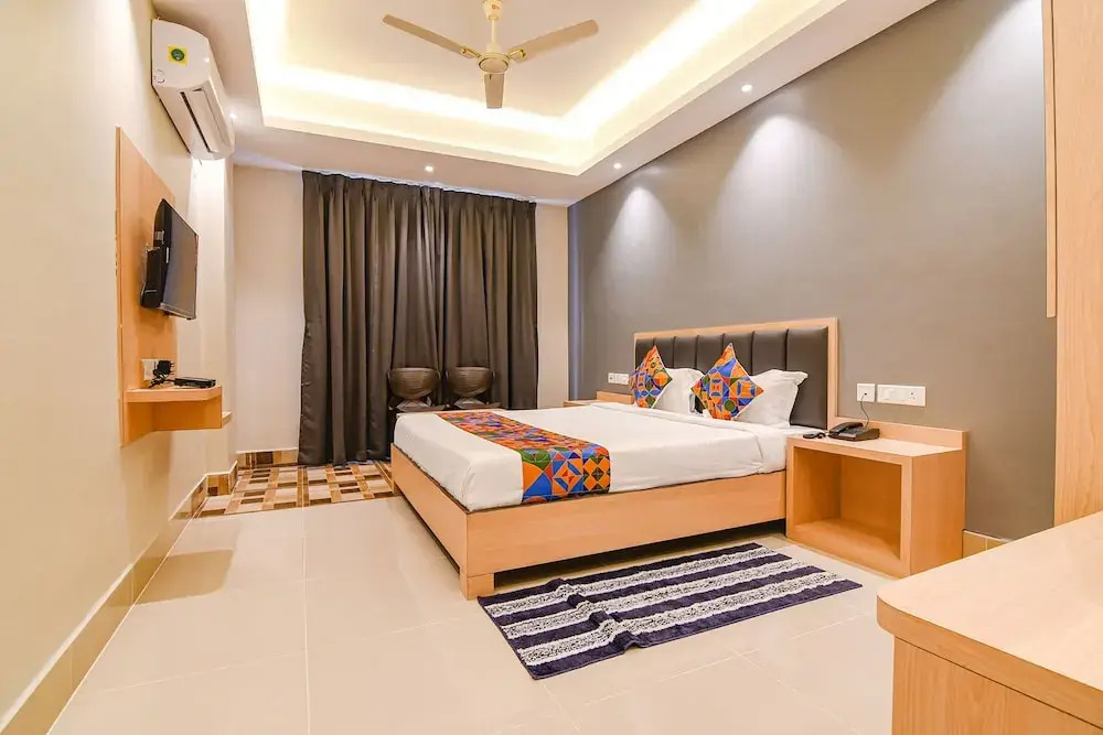 Ховрах: Fabhotel Jp
