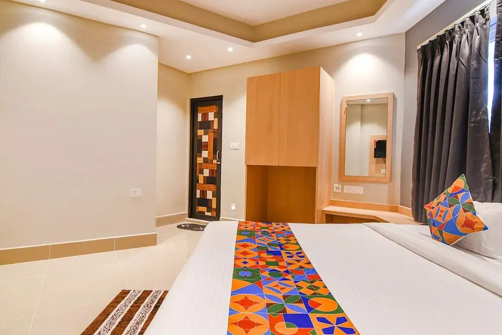 Ховрах: Fabhotel Jp