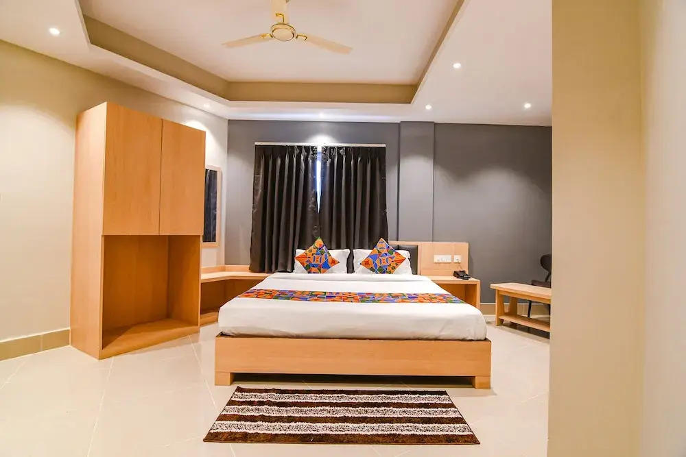 Ховрах: Fabhotel Jp