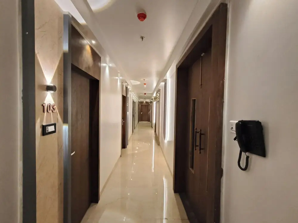 Тхане: Hotel Sonesta Suites Thane
