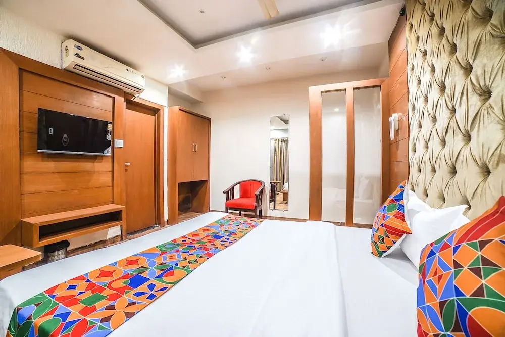 Бхопал: Fabhotel Johri Regency