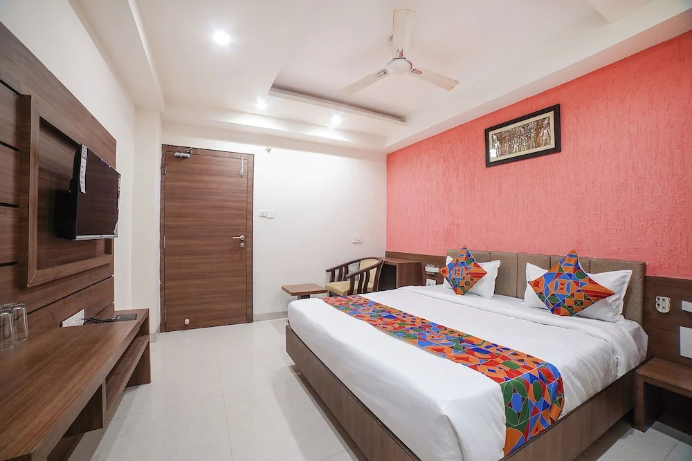 Бхопал: Fabhotel Johri Regency