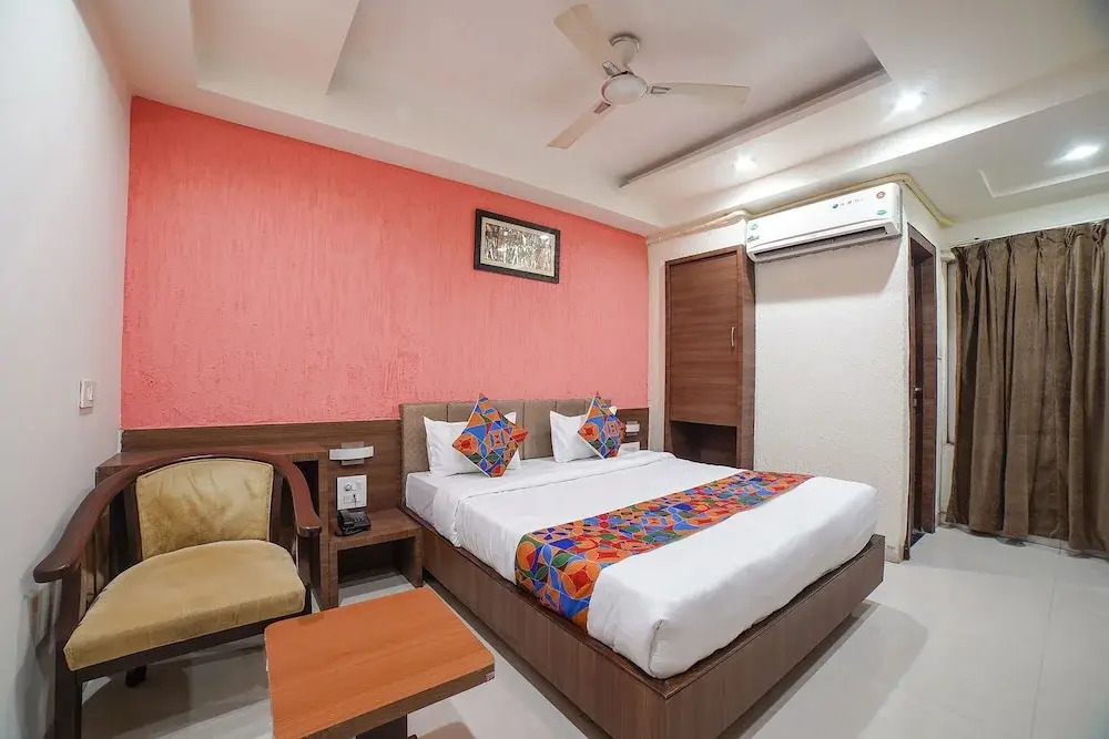 Бхопал: Fabhotel Johri Regency