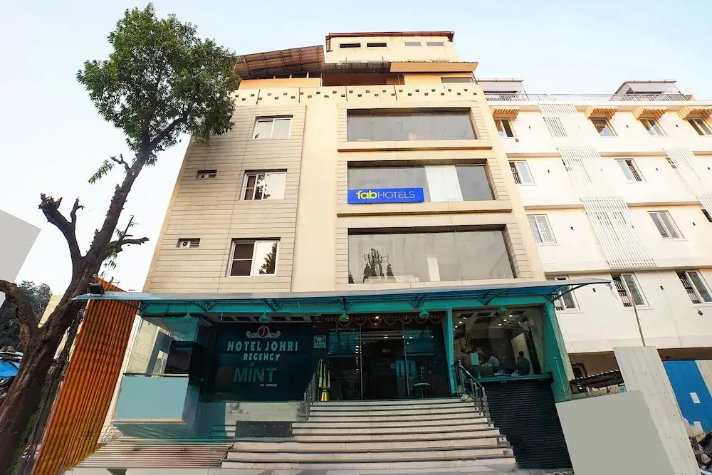 Бхопал: Fabhotel Johri Regency