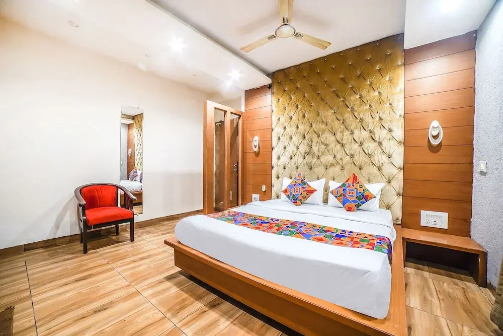 Бхопал: Fabhotel Johri Regency