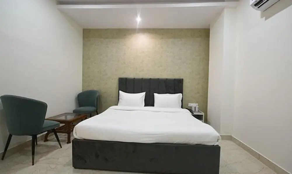 Фаридабад: Fabhotel Aroma Inn