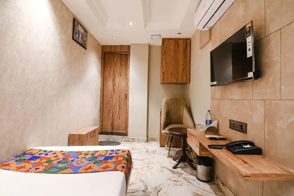Кришнанагар: Fabhotel Prime Krishna Regency