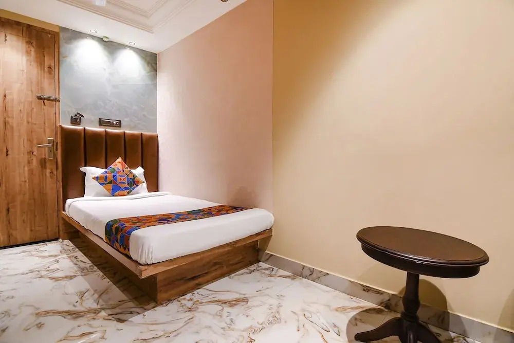 Кришнанагар: Fabhotel Prime Krishna Regency