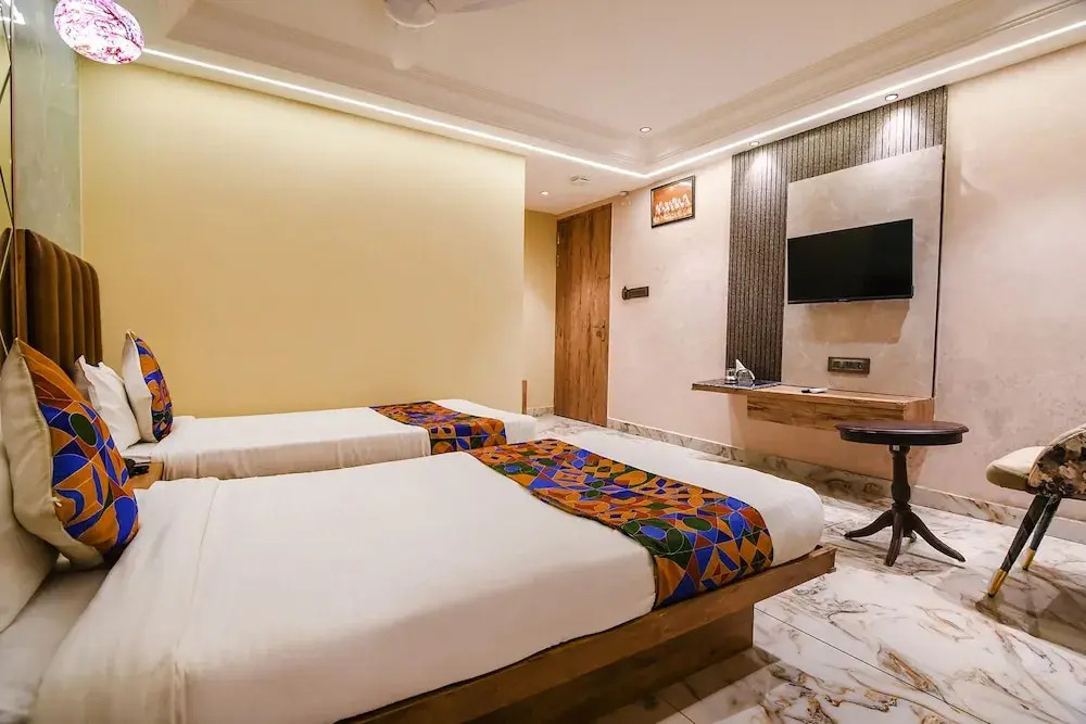 Кришнанагар: Fabhotel Prime Krishna Regency