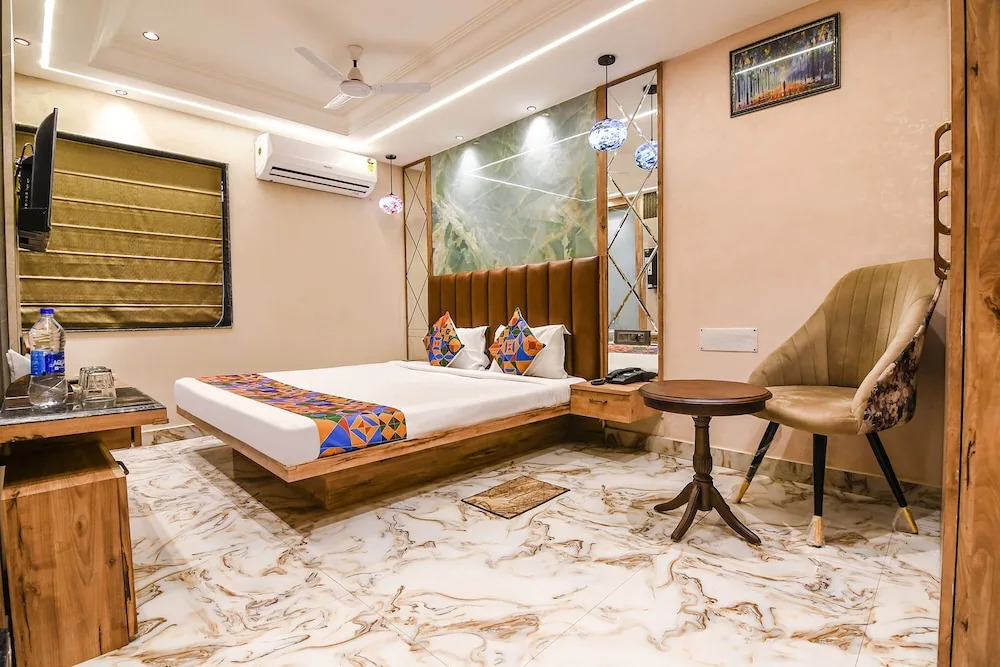 Кришнанагар: Fabhotel Prime Krishna Regency