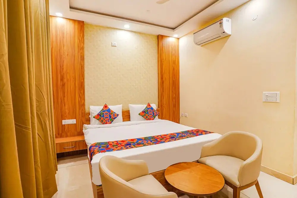 Хосур: Fabhotel Prime The Waves