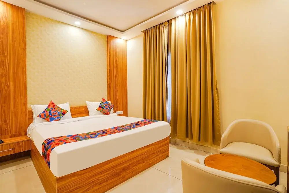 Хосур: Fabhotel Prime The Waves