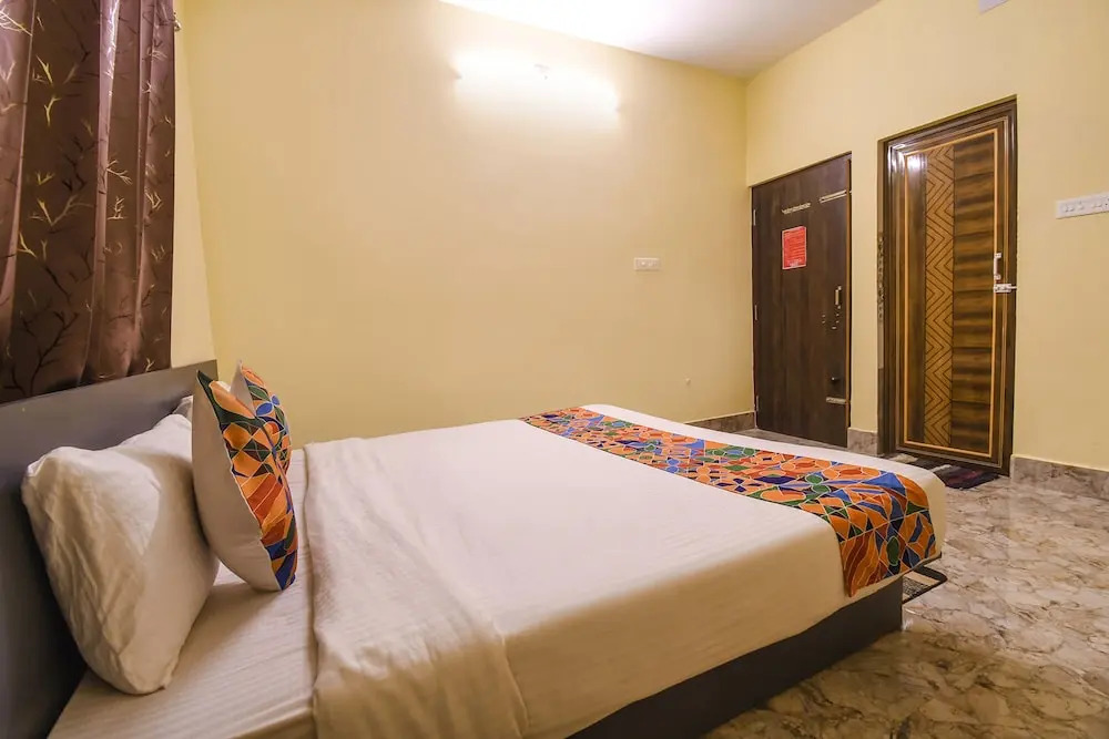 Бхубанешвар: Fabhotel Airport Residency I