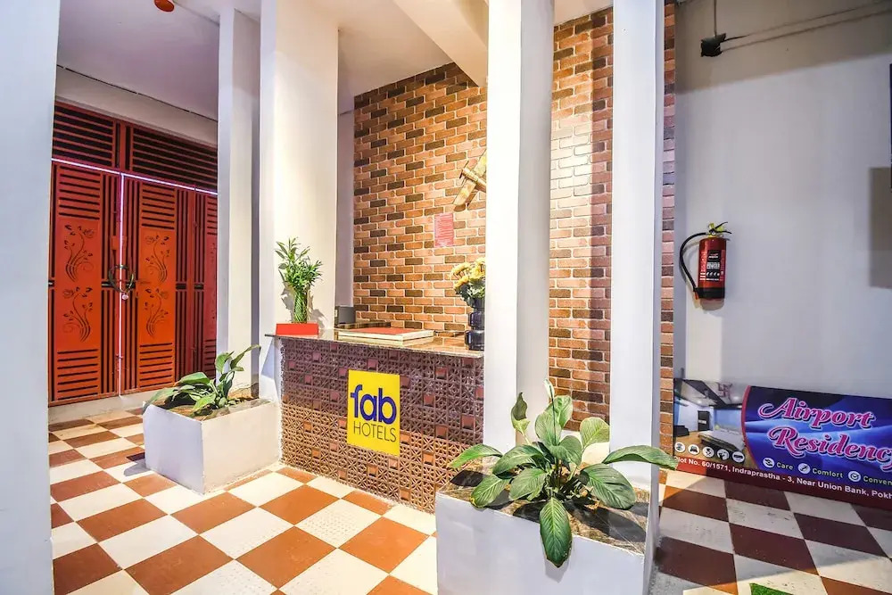 Бхубанешвар: Fabhotel Airport Residency I