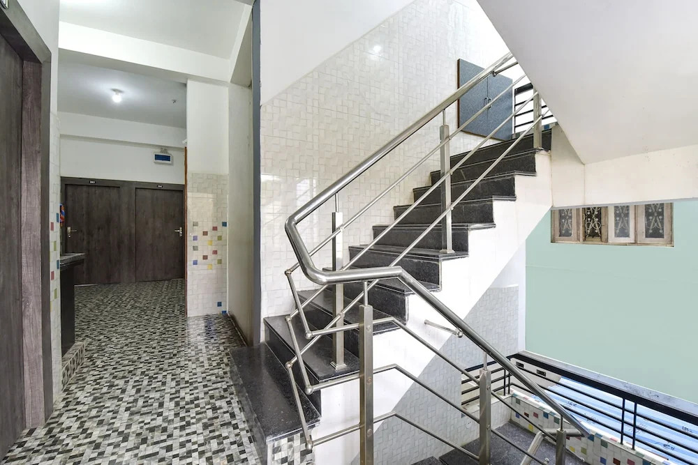 Удджайн: Fabexpress Soni Palace