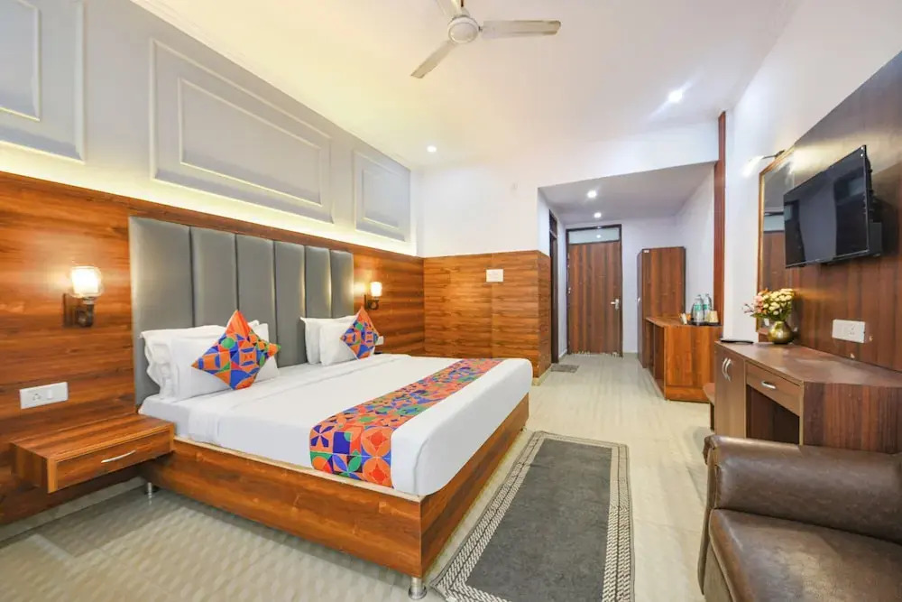 Газиабад: Fabhotel Black Stone Palace