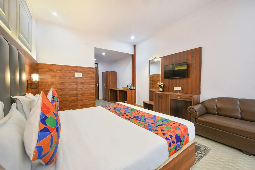 Газиабад: Fabhotel Black Stone Palace