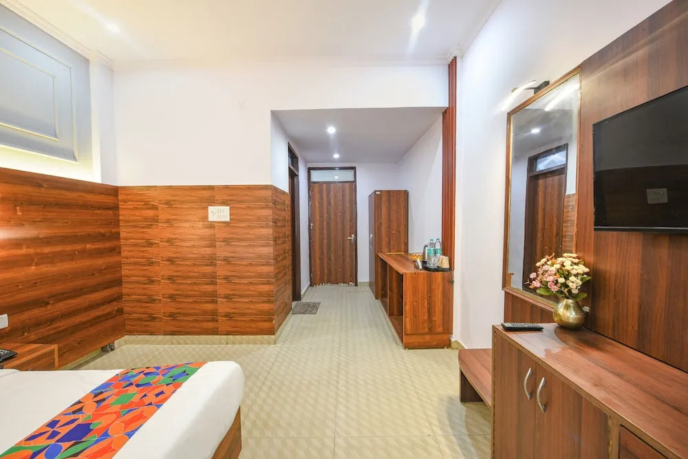 Газиабад: Fabhotel Black Stone Palace
