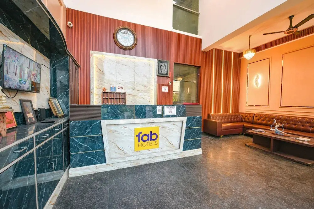 Газиабад: Fabhotel Black Stone Palace