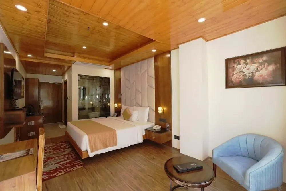 Манали: The Whitestone Inn & Suites Manali