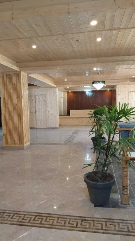 Манали: The Whitestone Inn & Suites Manali