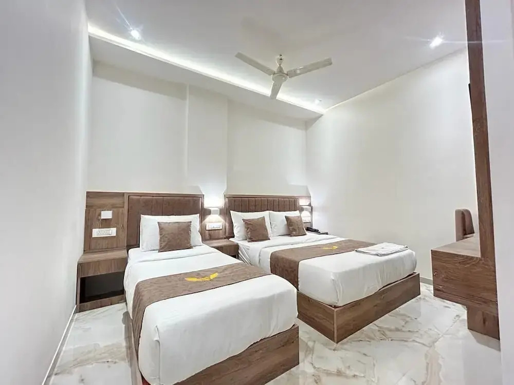 Мумбаи: Hotel MIG SUITES
