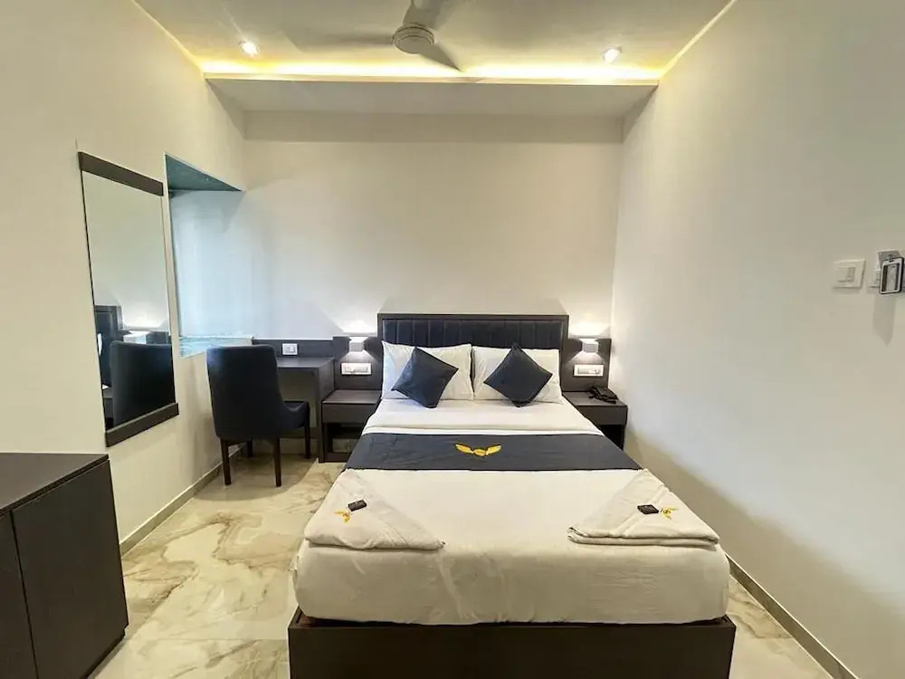 Мумбаи: Hotel MIG SUITES