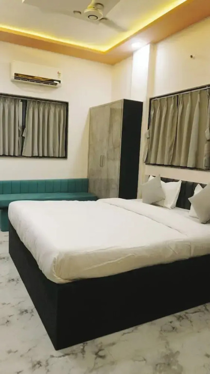 Нашик: Hotel Sahara Residency