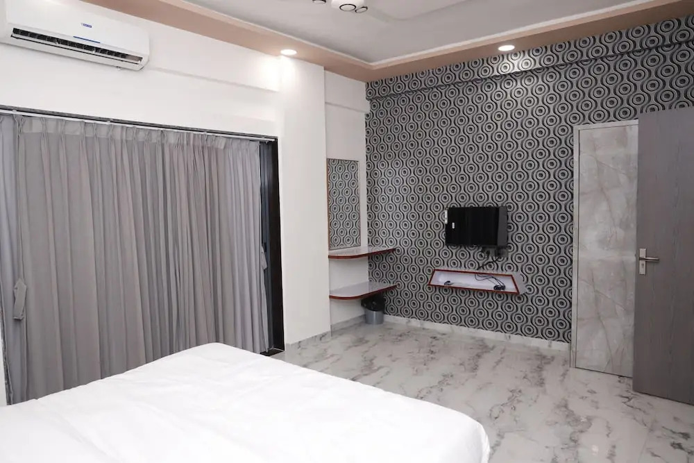 Нашик: Hotel Sahara Residency