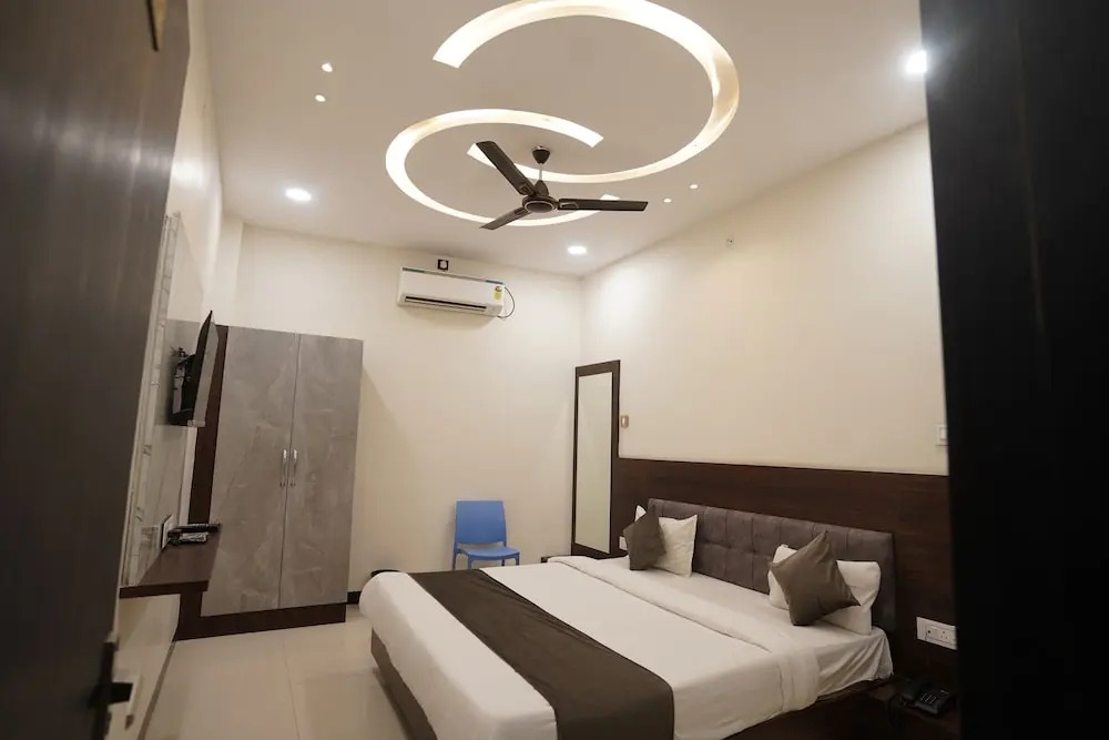 Удджайн: Hotel Dev kripa