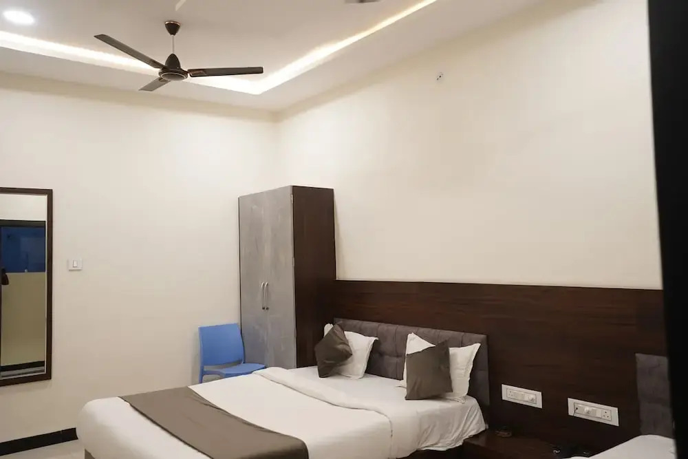 Удджайн: Hotel Dev kripa