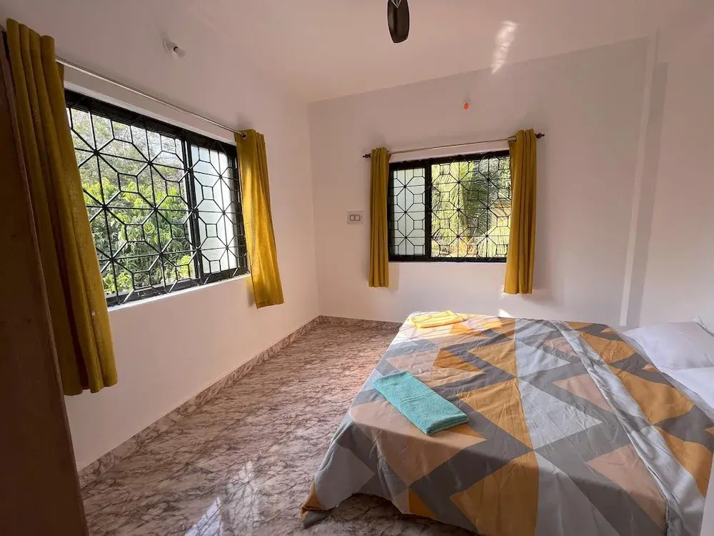 Верем: Mango Tree House