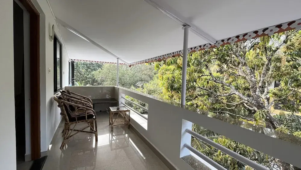 Верем: Mango Tree House