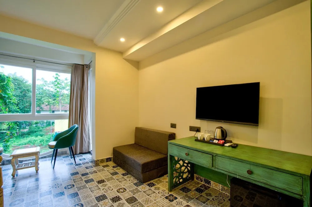 Арпора: The Goa Courtyard