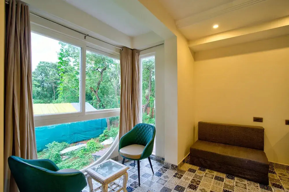 Арпора: The Goa Courtyard