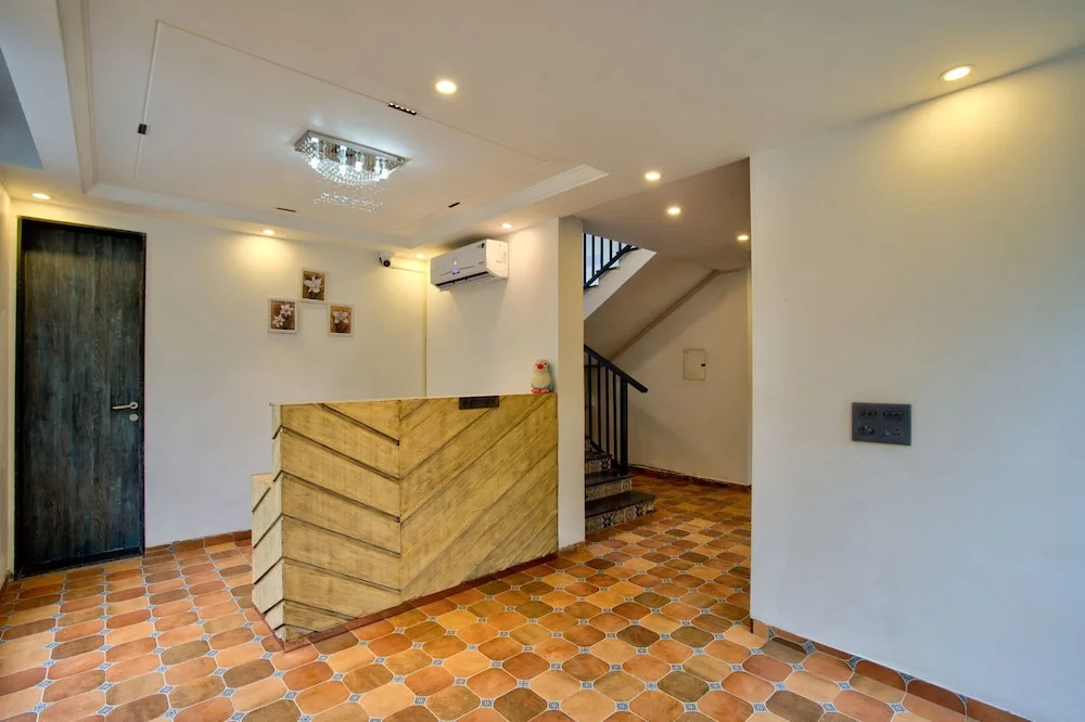 Арпора: The Goa Courtyard
