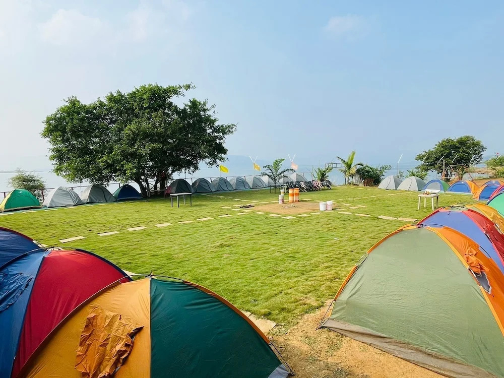 Хандала: Camping in Pawna Lake