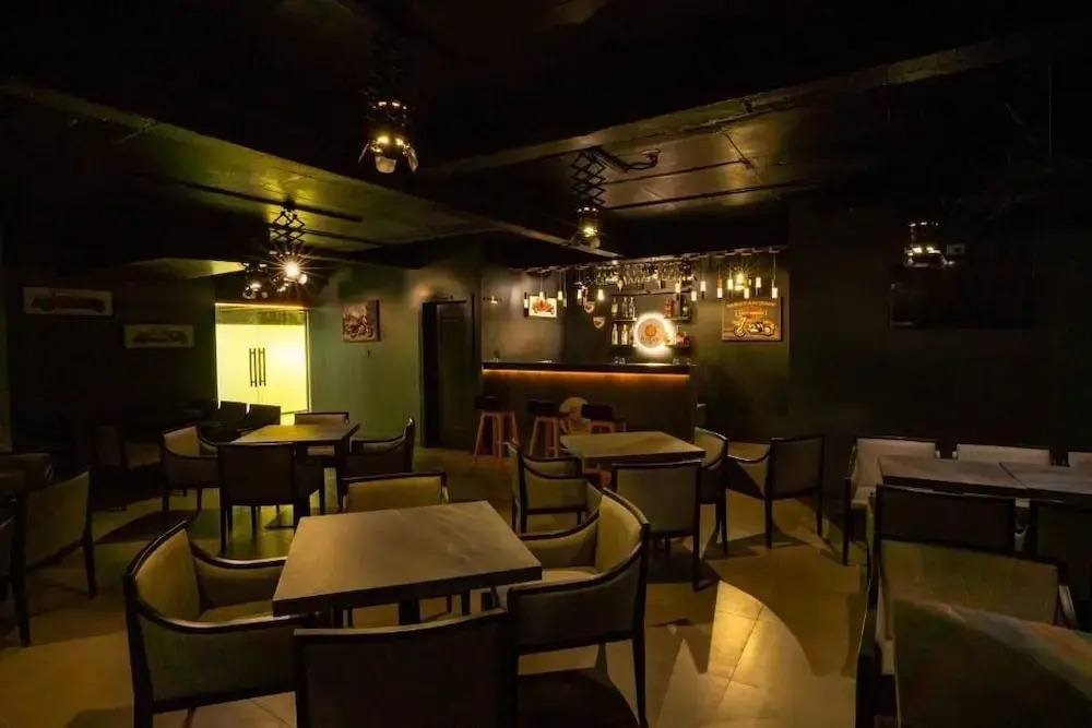 Палани: The Lotus Hotel Visakka