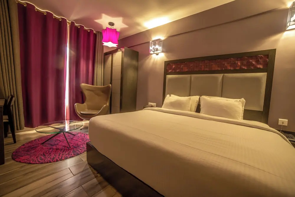 Палани: The Lotus Hotel Visakka