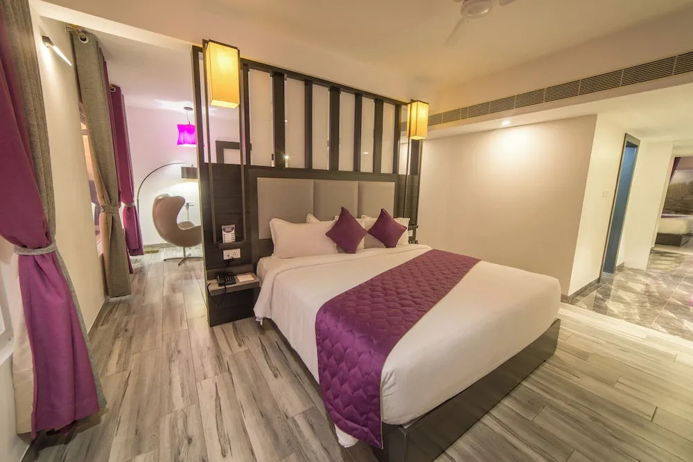 Палани: The Lotus Hotel Visakka