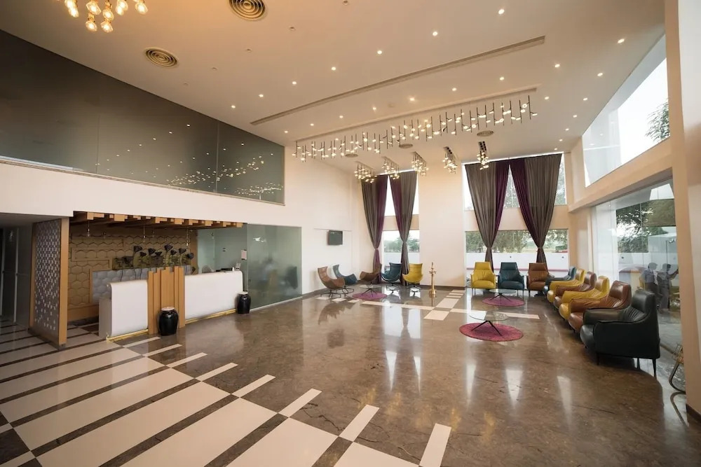 Палани: The Lotus Hotel Visakka