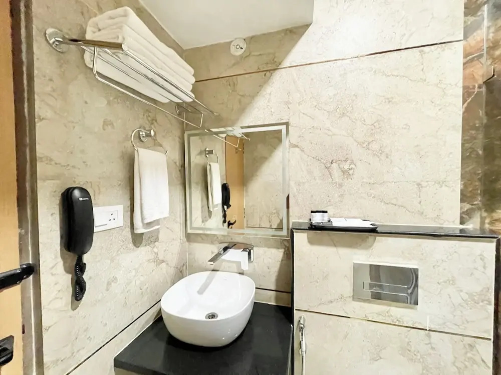 Варанаси: Hotel Mantavya - Varanasi near Temple