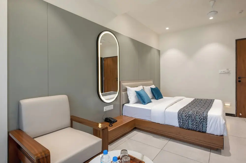Гандхинагар: The Zuree Hotel