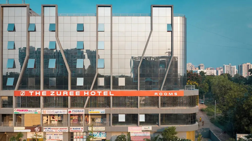 Гандхинагар: The Zuree Hotel