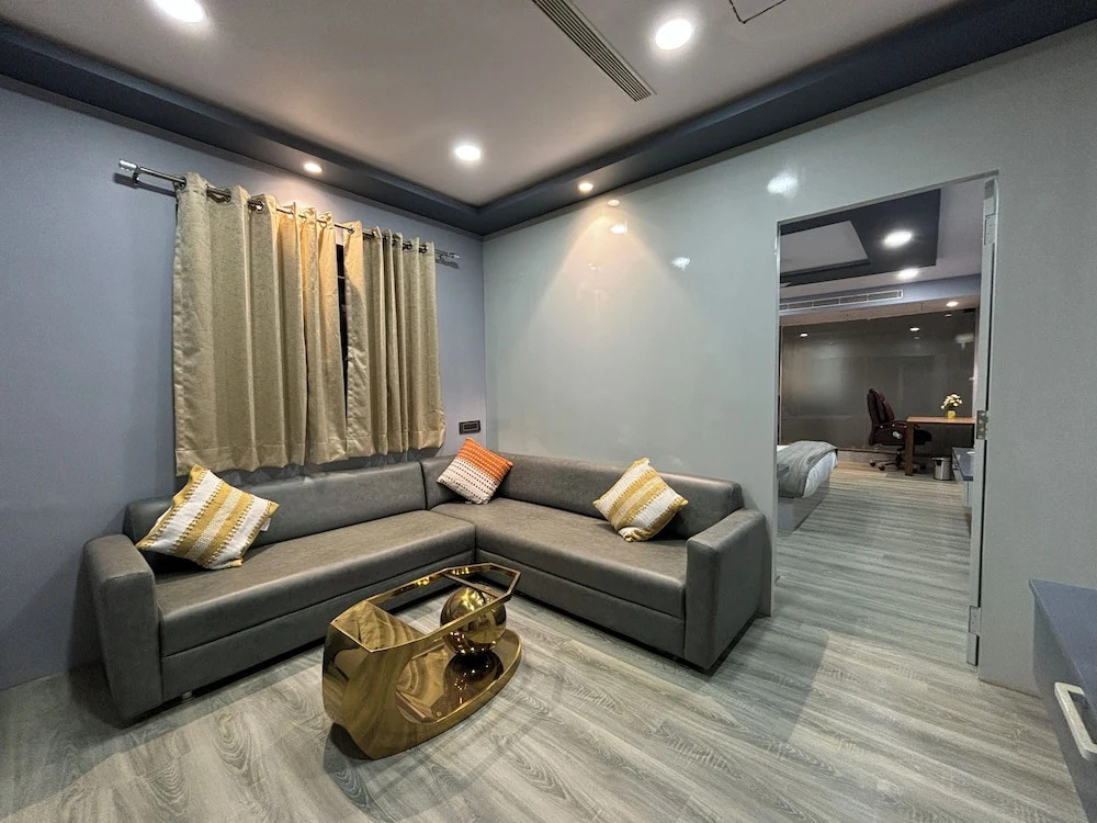 Jagdalpur: hotel mm prestige