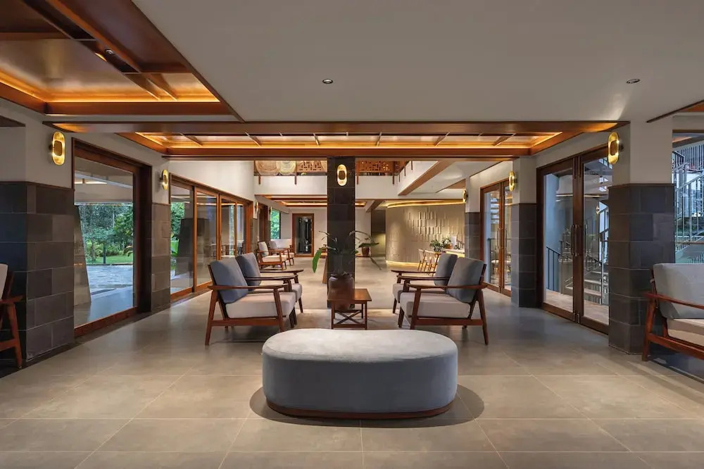 Султан-Батери: Sterling Lontano Waterfront Wayanad