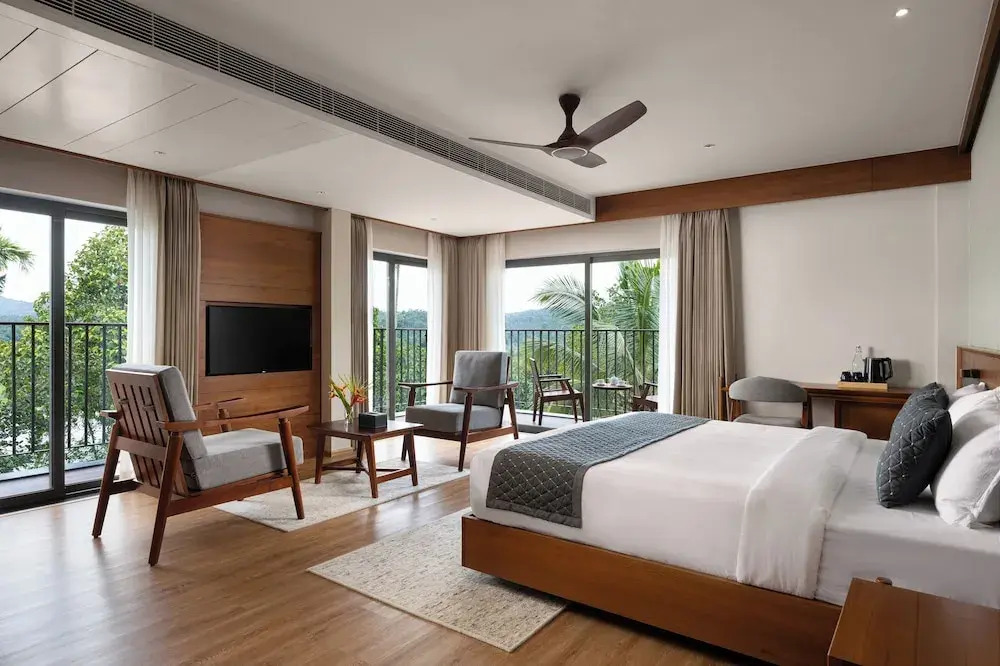 Султан-Батери: Sterling Lontano Waterfront Wayanad